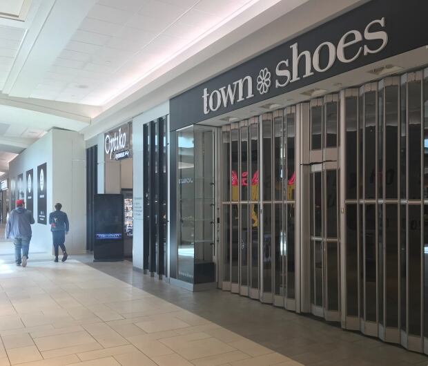 Calgary real estate insiders optimistic even as retail chains continue