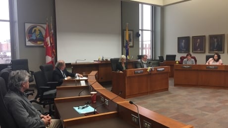 Thomas Lockwood (second from left), the acting administrator of the Thunder Bay Police Services Board, says board members Mayor Bill Mauro (left), Celina Reitberger (centre), Kristen Oliver (right) and Georjann Morriseau (far right) have had their voting rights restored following successful governance and cultural sensitivity training. Thunder Bay Police Services Board April 2019