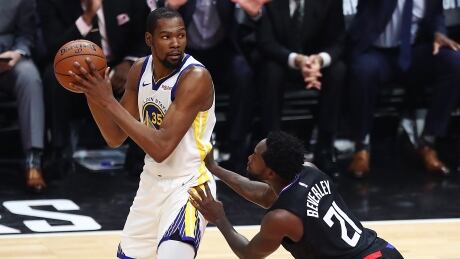 Durant, Warriors dominate Clippers from opening tip