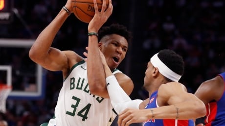 Antetokounmpo, Bucks sweep