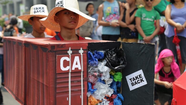 Philippines' Duterte in war of words over Canada garbage row Philippines' Duterte in war of words over Canada garbage row