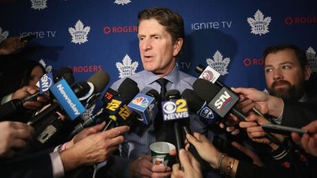 UNIONDALE, NEW YORK - FEBRUARY 28: Head coach Mike Babcock of the Toronto Maple Leafs speaks with the media prior to the game against the New York Islanders at the NYCB Live's Nassau Coliseum on February 28, 2019 in Uniondale City. (Photo by Bruce Bennett/Getty Images) babcock-mike