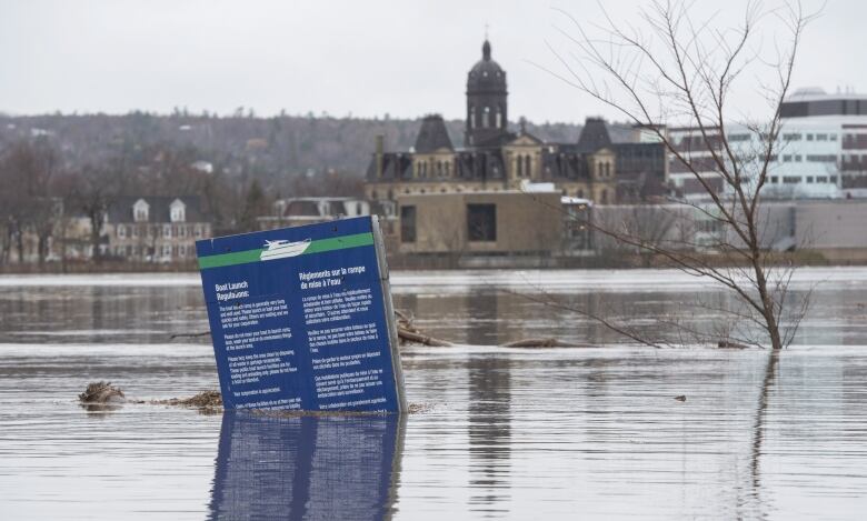 Ice jam along St. John River closes 3 Perth-Andover schools for Monday