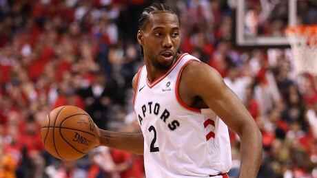 New Balance beat out all the big basketball players like Nike when it signed Kawhi Leonard, the Raptors' quiet superstar, after what the company's global director of consumer marketing called an "obsessive pursuit of the right type of athlete." leonard-kawhi-1180