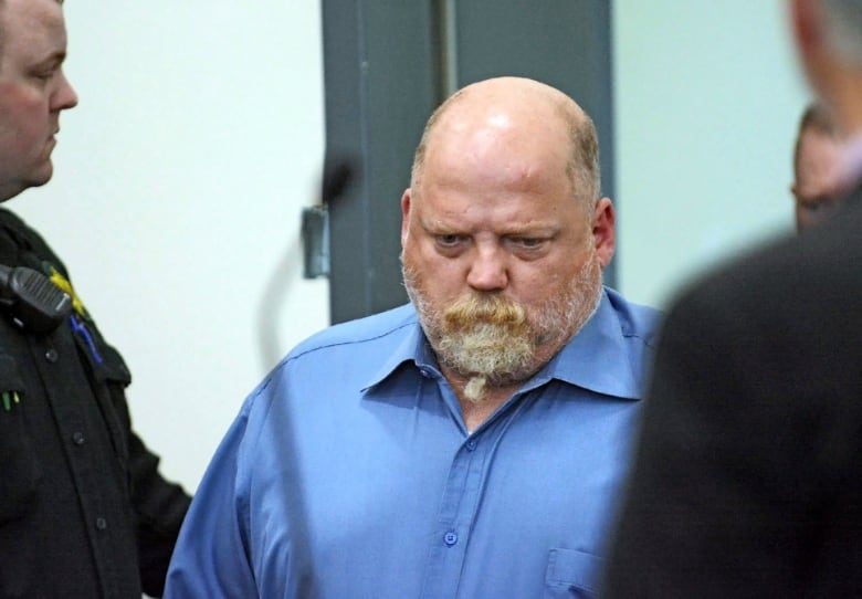 Trial begins for Washington state man accused in 1987 murders of