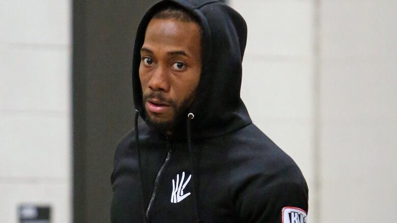 Kawhi Leonard files lawsuit against Nike over logo copyright