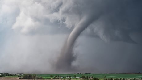 'It was crazy': Yukon photographer goes storm chasing in the U.S.