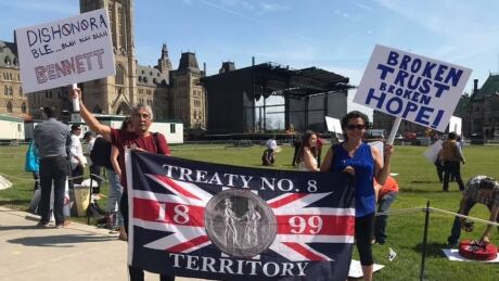 A delegation of five Dene First Nations from northern Saskatchewan and Manitoba held a public demonstration on Wednesday in Ottawa. Athabasca Denesuline demonstrators