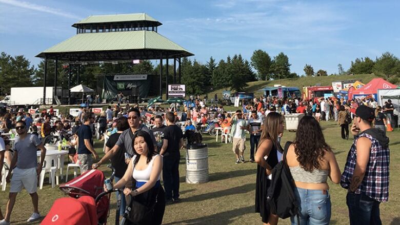 Canadian Food Truck Festival dishes out donations for SickKids Hospital