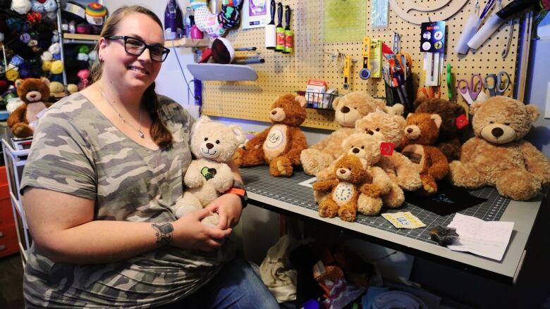 Sask. woman turns loss into weighted teddy bears for other parents