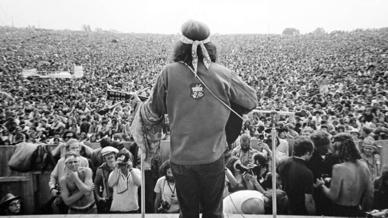 Mud, no bathrooms and bad trips: Grace Slick looks back on Woodstock ...