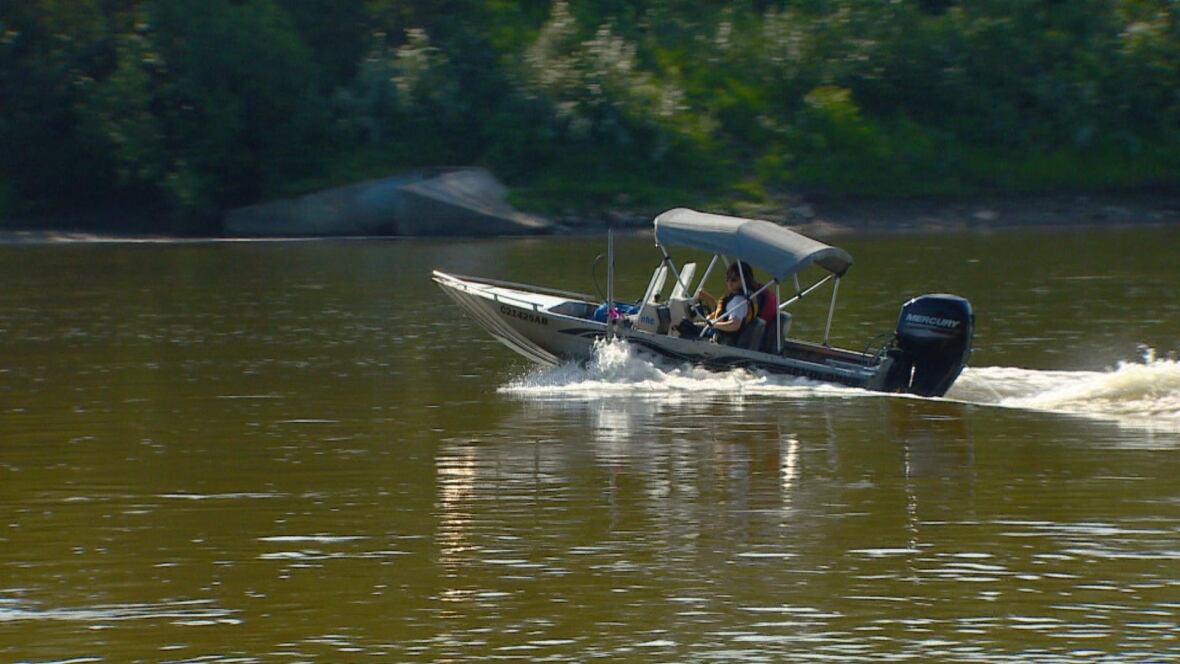 Float one's boat 5 new docks and launches installed on North Saskatchewan River CBC News