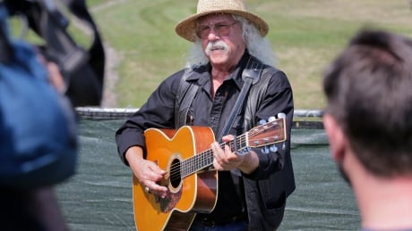 'An end of a very turbulent time that was also very wonderful:' Arlo Guthrie returns for Woodstock anniversary
