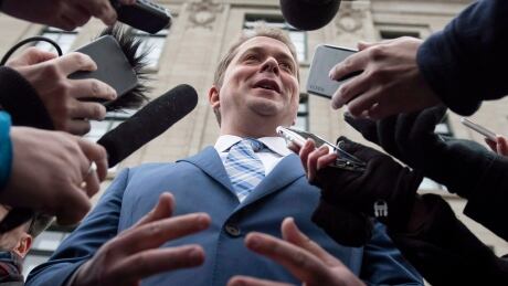 Conservatives offer media outlets cheaper access to Andrew Scheer's campaign tour