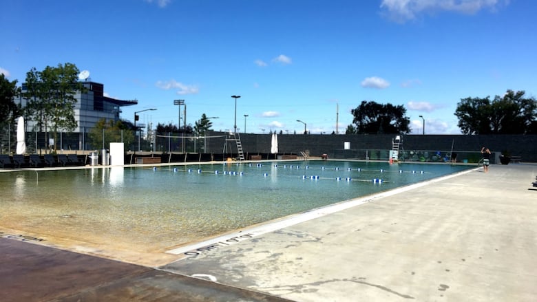 Borden park pool
