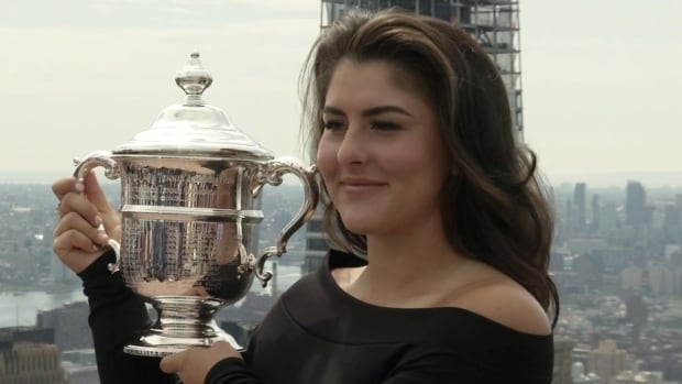 tennis usopen andreescu trophy