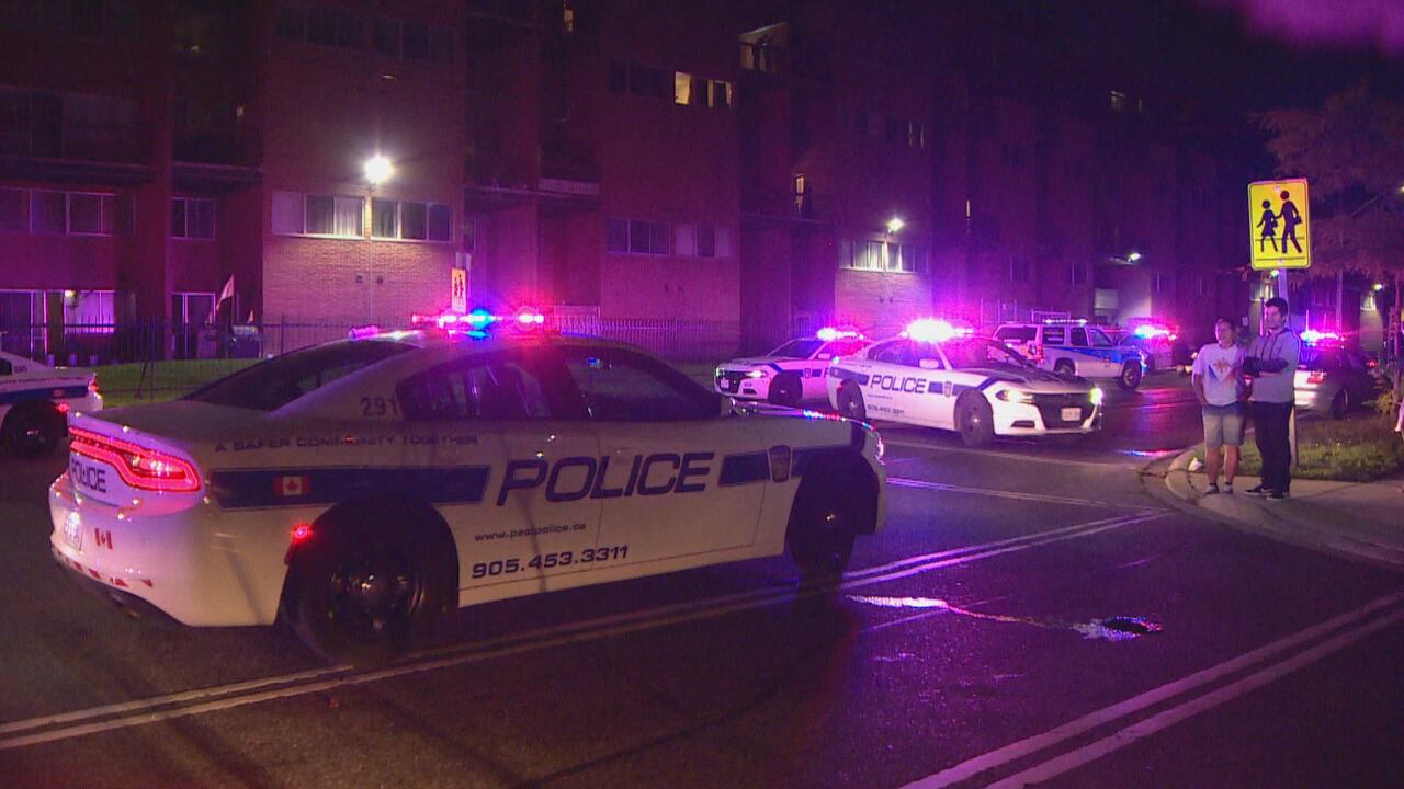 Victim In Deadly Mississauga Shooting Id D As Grade 12 Student Jonathan Davis Cbc News