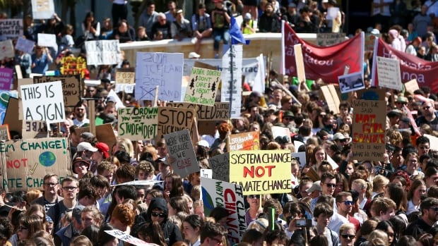 Tens of thousands march in New Zealand to start 2nd wave of global climate protests