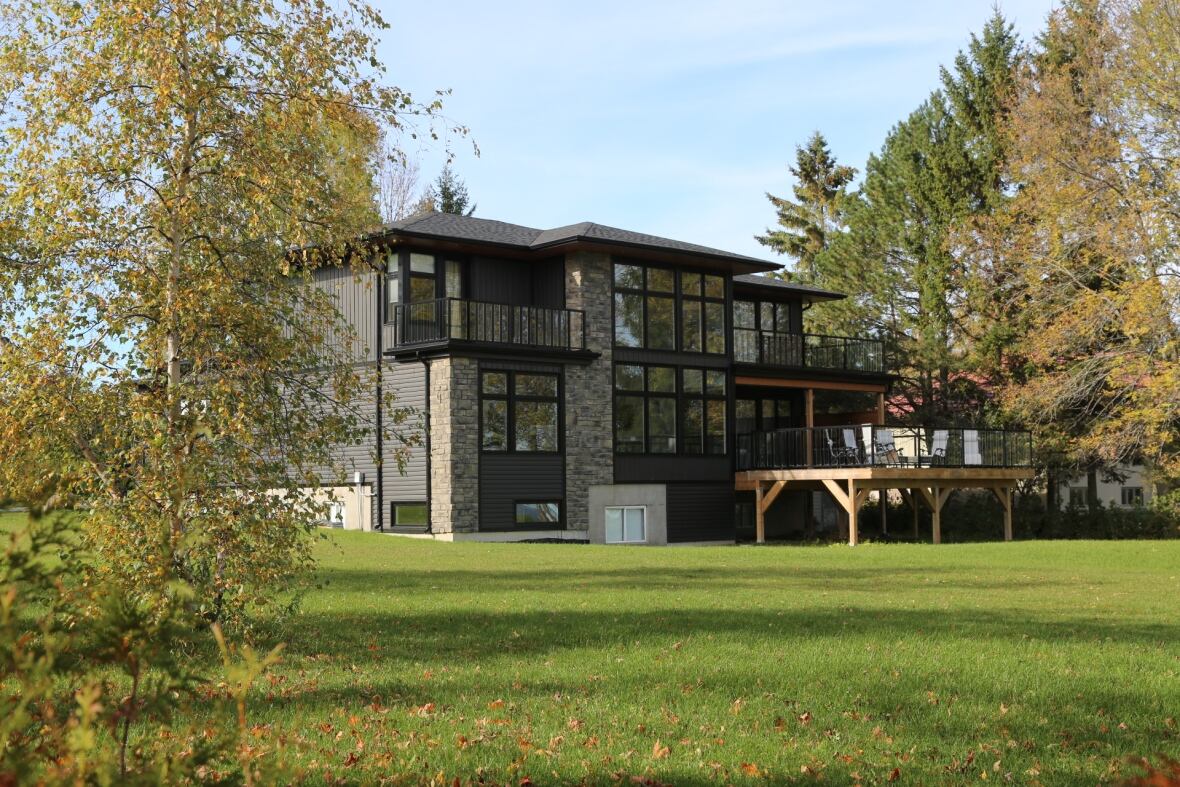 'It's a vicious circle' Shortterm rentals a major headache for Oro