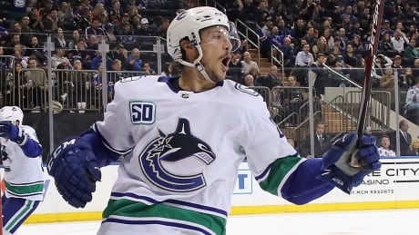 Canucks rebound from shutout loss to hand Rangers 4th straight defeat