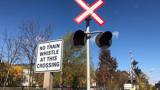 Markham residents still dealing with noisy GO train horns, years after anti-whistling program