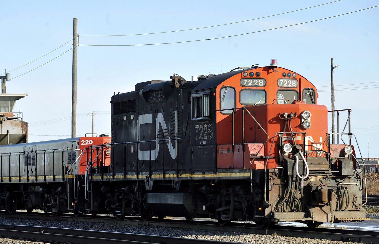 union-releases-recording-of-exhausted-cn-conductor-saying-he-s-too-tired-to-operate-train-cbc-news