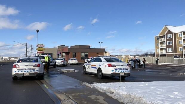 1 person arrested, 1 taken to hospital after gun fired inside Dieppe home - CBC.ca