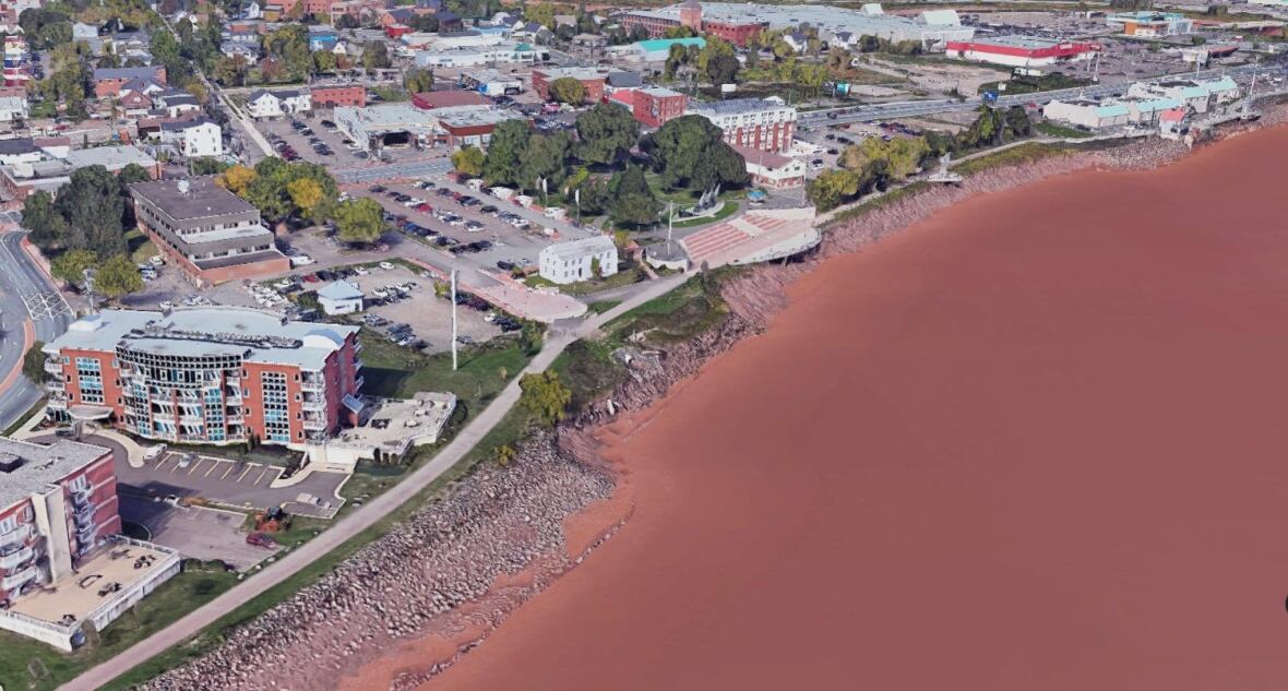 Moncton plans to shore up eroding Petitcodiac riverbank to protect trail CBC News