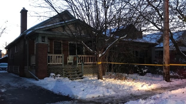 Woman dead after Etobicoke house fire - CBC.ca