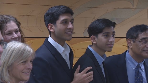 West Vancouver brothers hold forum to dispel myths about Islam - CBC.ca