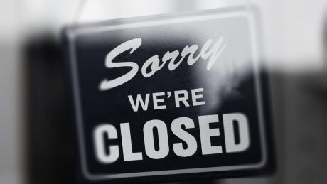 <div>What's open and closed this holiday Monday in London</div> <div>What's open and closed this holiday Monday in London</div>