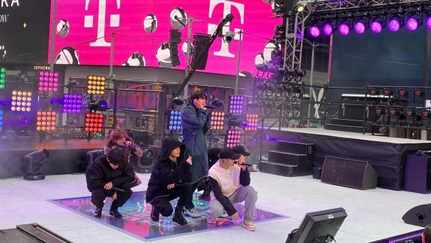 BTS, Post Malone and Alanis Morissette at Times Square New Year's Eve celebration | CBC News