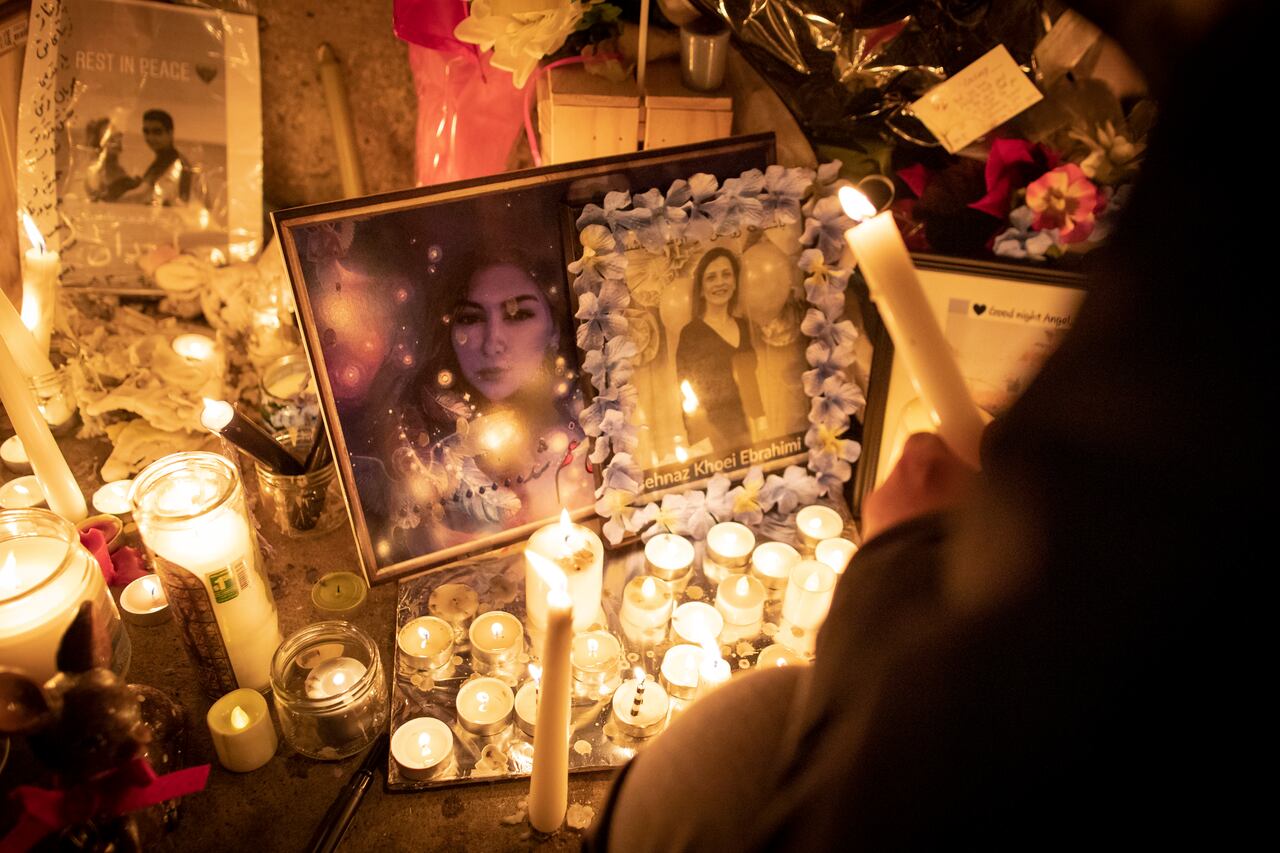 Iran plane crash victims picture