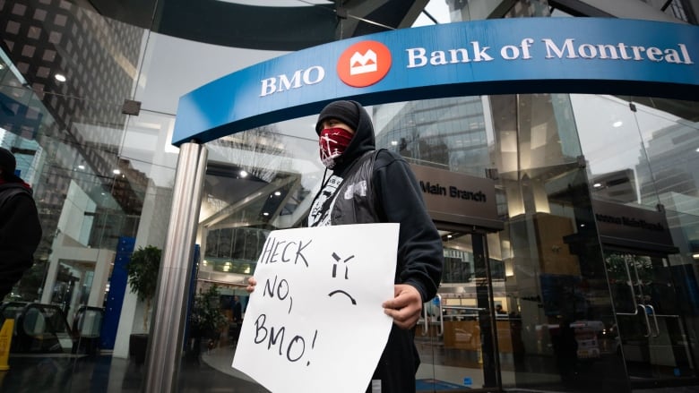 Bmo President Apologizes For Treatment Of 12 Year Old Indigenous