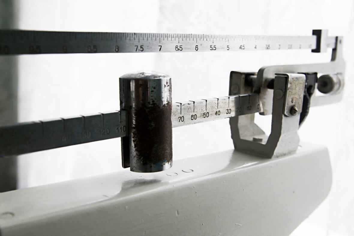 A scale. 