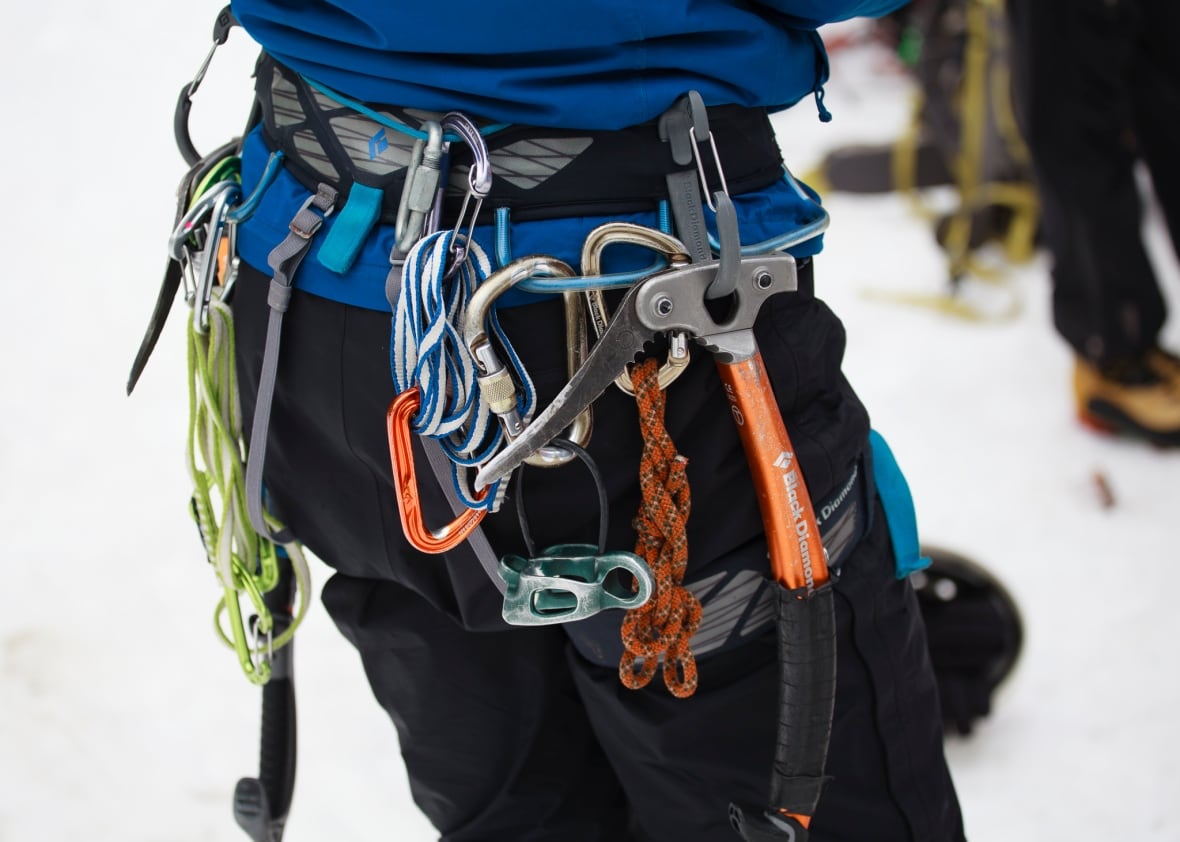 Slippery slopes draw ice climbers to Ontario town CBC News