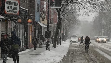 Business as usual on St-Laurent Boulevard in January. St-Laurent in January