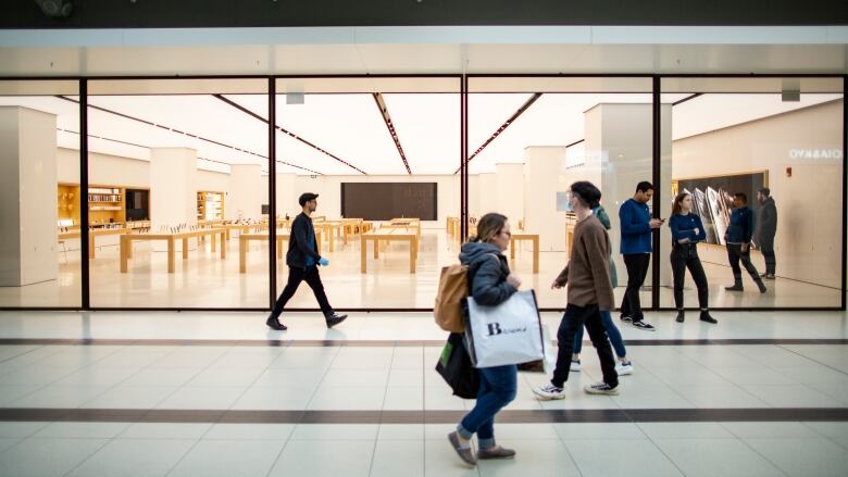 Eaton Centre stores continue to close and shuffle