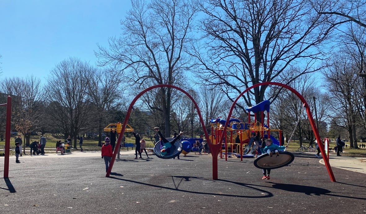 1 new case of COVID19 in London area Friday as playgrounds set to