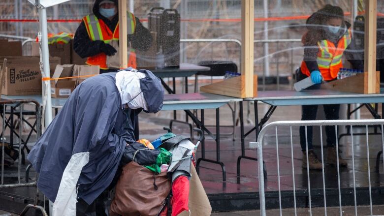 Montreal Readies Hotel Beds For Homeless Amid Pandemic But Gaps In   Homeless Covid 19 Montreal 