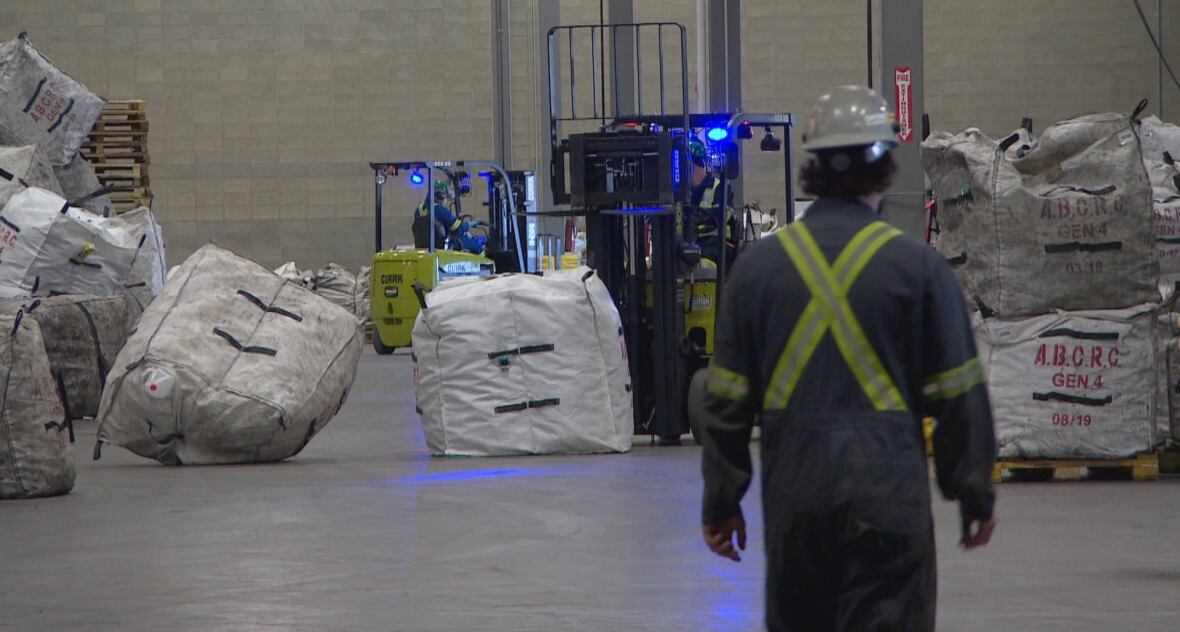 Edmonton bottle depots take precautions to guide customers to safe