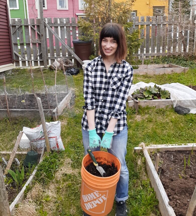 Soil Good Get Digging On Getting The Best Possible Soil For Your Garden Cbc News