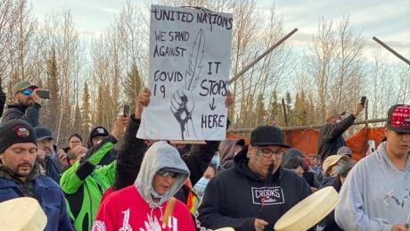 A crowd of people from all four partner First Nations joined in solidarity as Tetaskweyak Cree Nation was served with an injunction to take down their blockade at Keeyask on Wednesday. Keeyask blockade