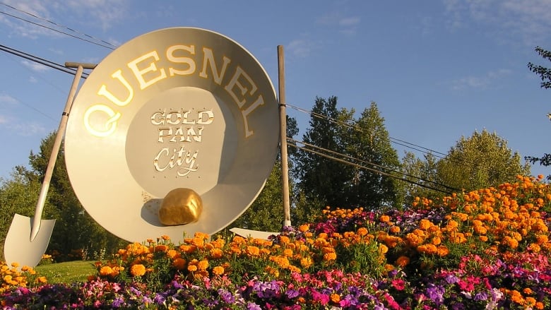 Giant Gold Pan Relocation Causing Controversy In Quesnel | CBC News