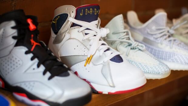 kicks addiction shoes