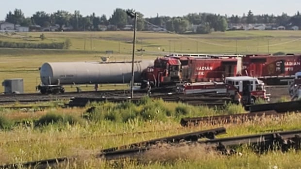 Moose Jaw police say public no longer in danger after train collision