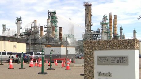 The Co-op Refinery Complex says everyone has been accounted for after a Monday morning fire at the Refinery. Co-op Refinery Complex