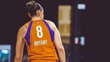 Diana Taurasi of the Phoenix Mercury scored a season-high 34 points while wearing a No. 8 jersey with "Bryant" on the back to honour Kobe Bryant's birthday during her team's victory over the Washington Mystics on Sunday night. Mercury-WNBA