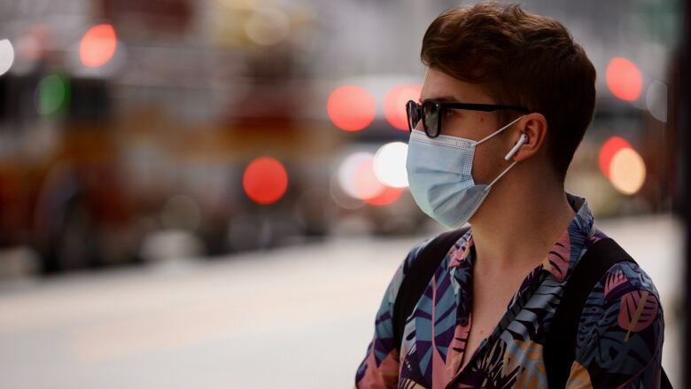 Don't call 911 to report mask violations, Gatineau police plead; 