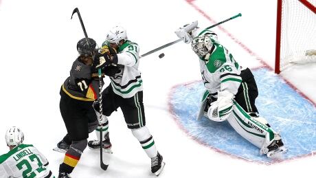 Anton Khudobin of the Stars saved 25 shots to help Dallas defeat the Vegas Golden Knights 1-0 in Game 1 of the Western Conference Final on Sunday. Vegas-Stars-090620